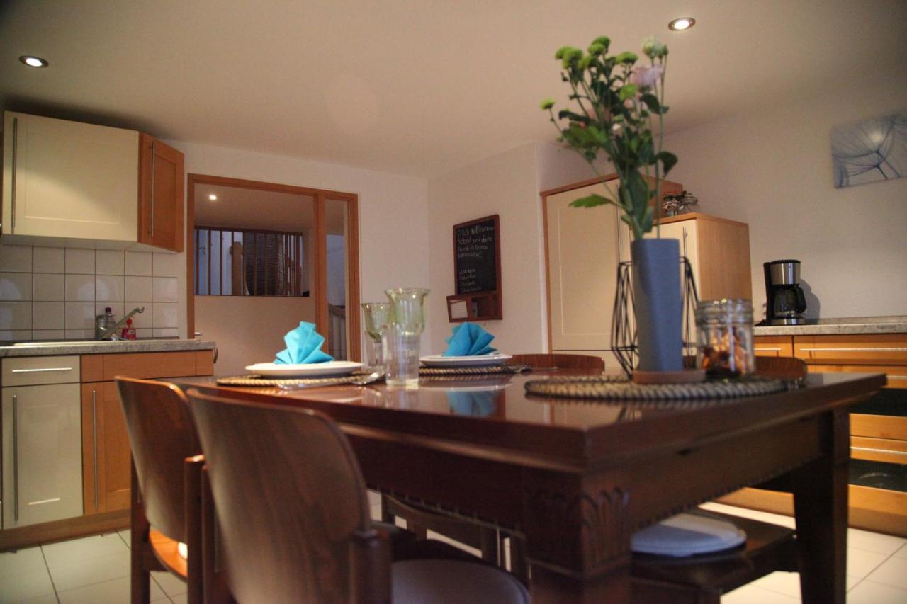 Wunderschoene Dachgeschoss - Maisonette Rostock Buitenkant foto