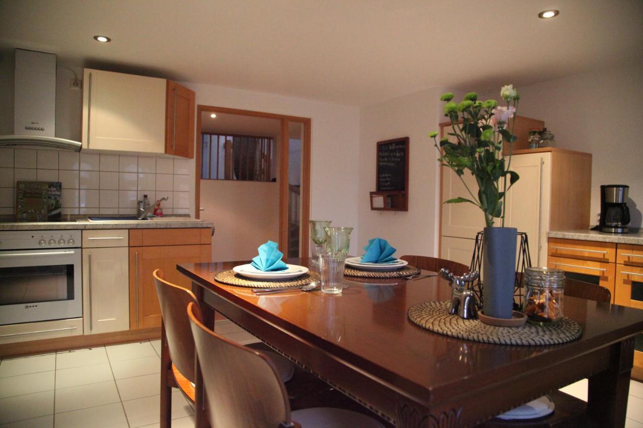 Wunderschoene Dachgeschoss - Maisonette Rostock Buitenkant foto