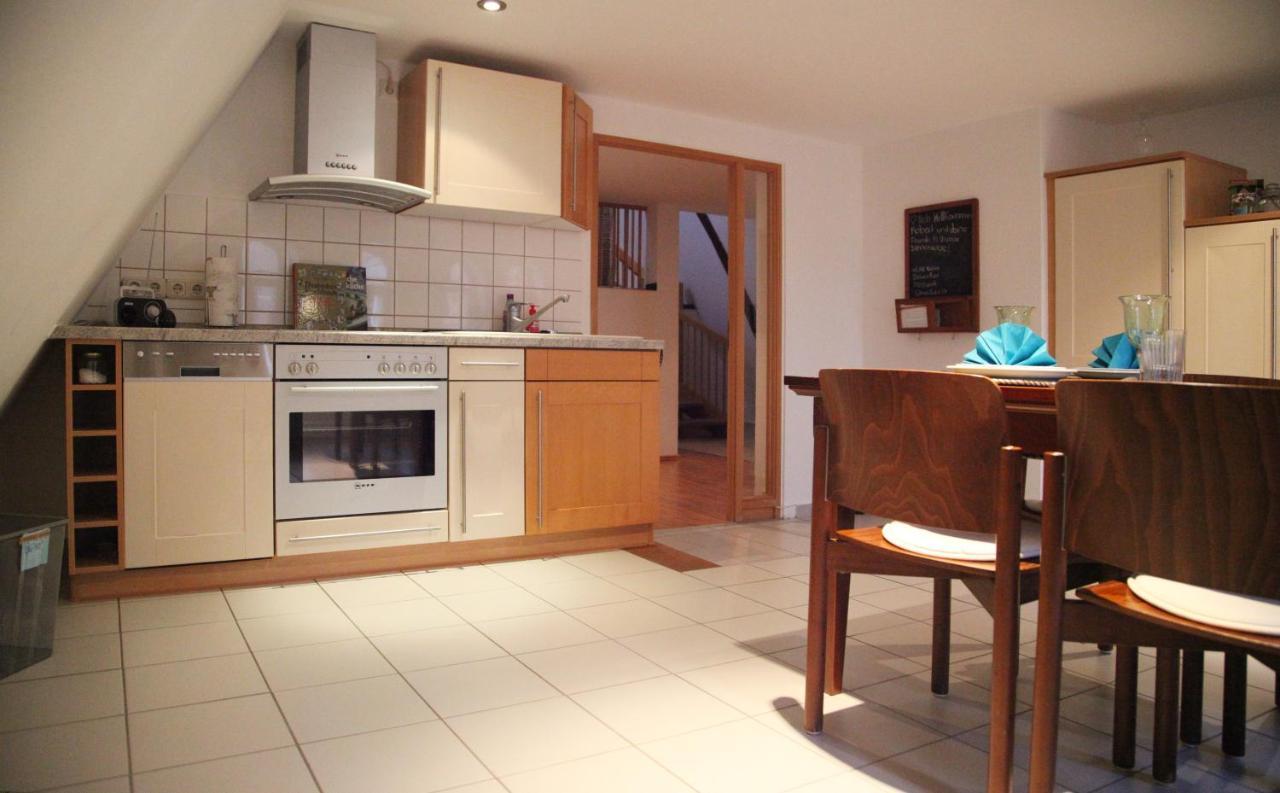 Wunderschoene Dachgeschoss - Maisonette Rostock Buitenkant foto