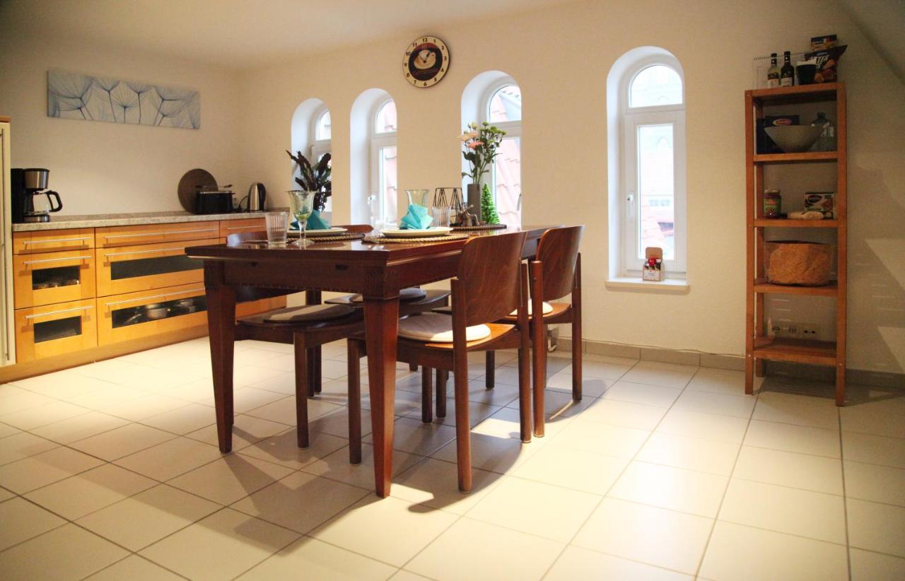 Wunderschoene Dachgeschoss - Maisonette Rostock Buitenkant foto
