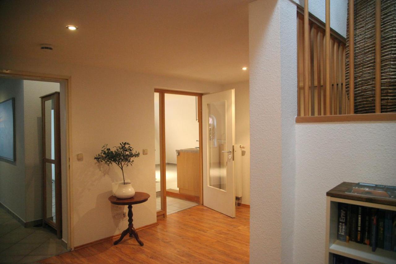 Wunderschoene Dachgeschoss - Maisonette Rostock Buitenkant foto